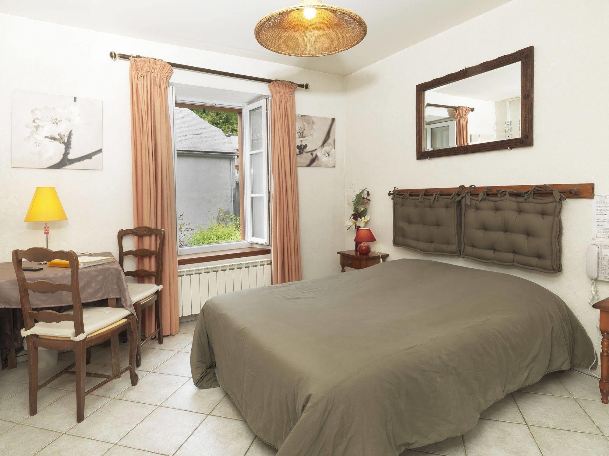 Auberge De L'Isard 생드니 외부 사진